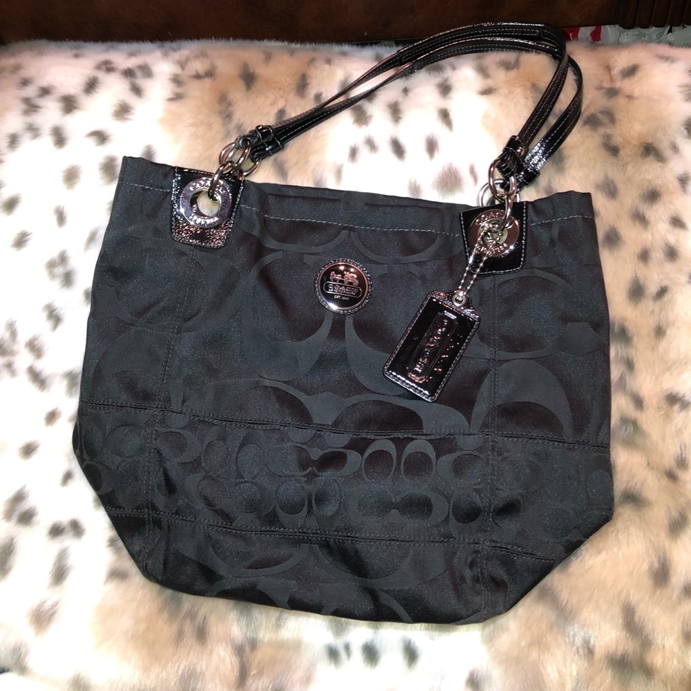 Coach // Purse